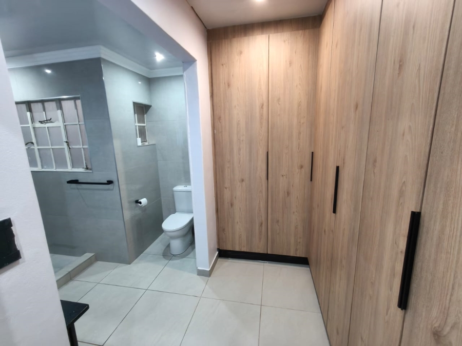 3 Bedroom Property for Sale in Safari Gardens North West